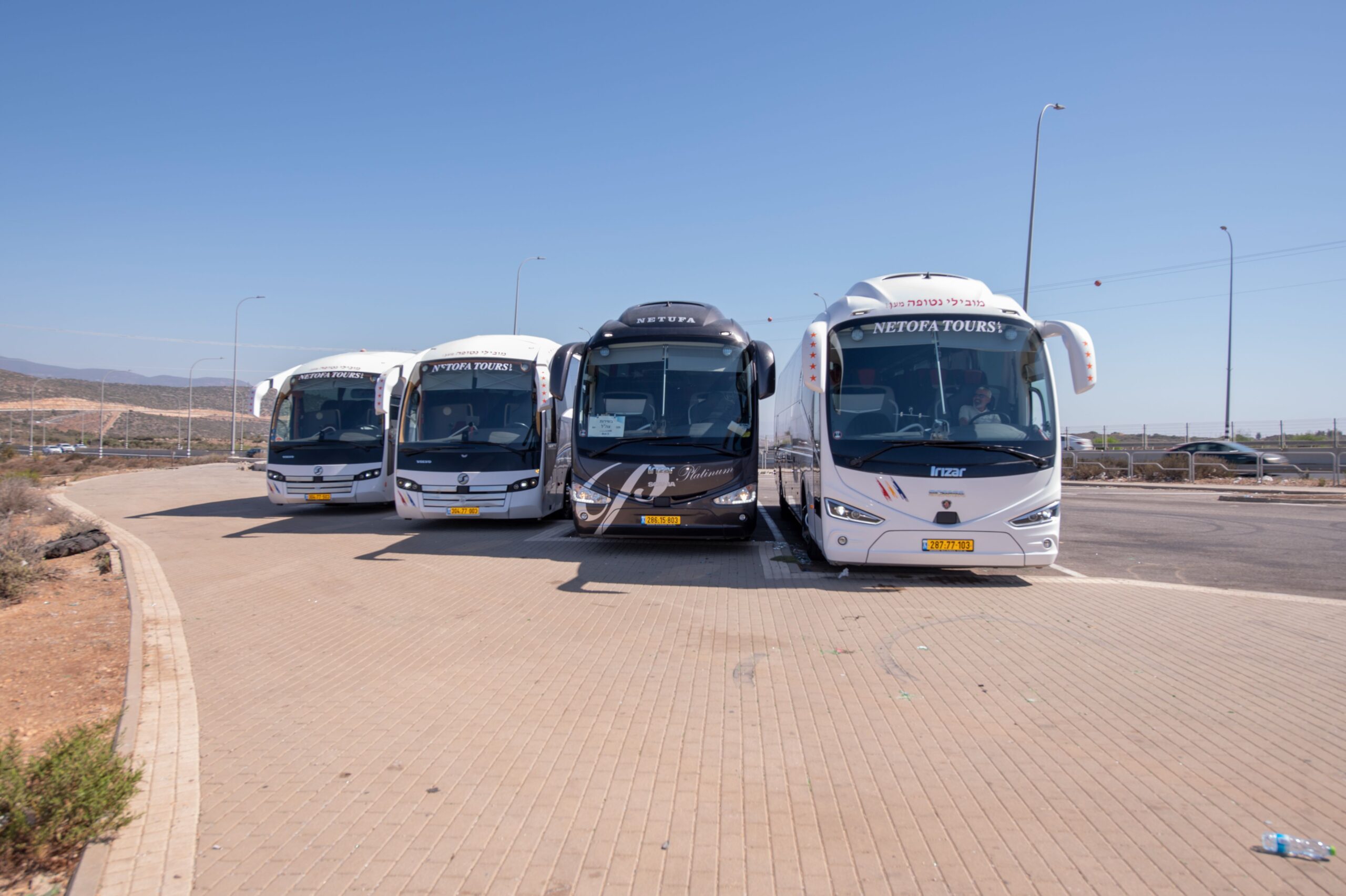 צי אוטובוסים של מובילי נטופה שירותי הסעות מקצועיים